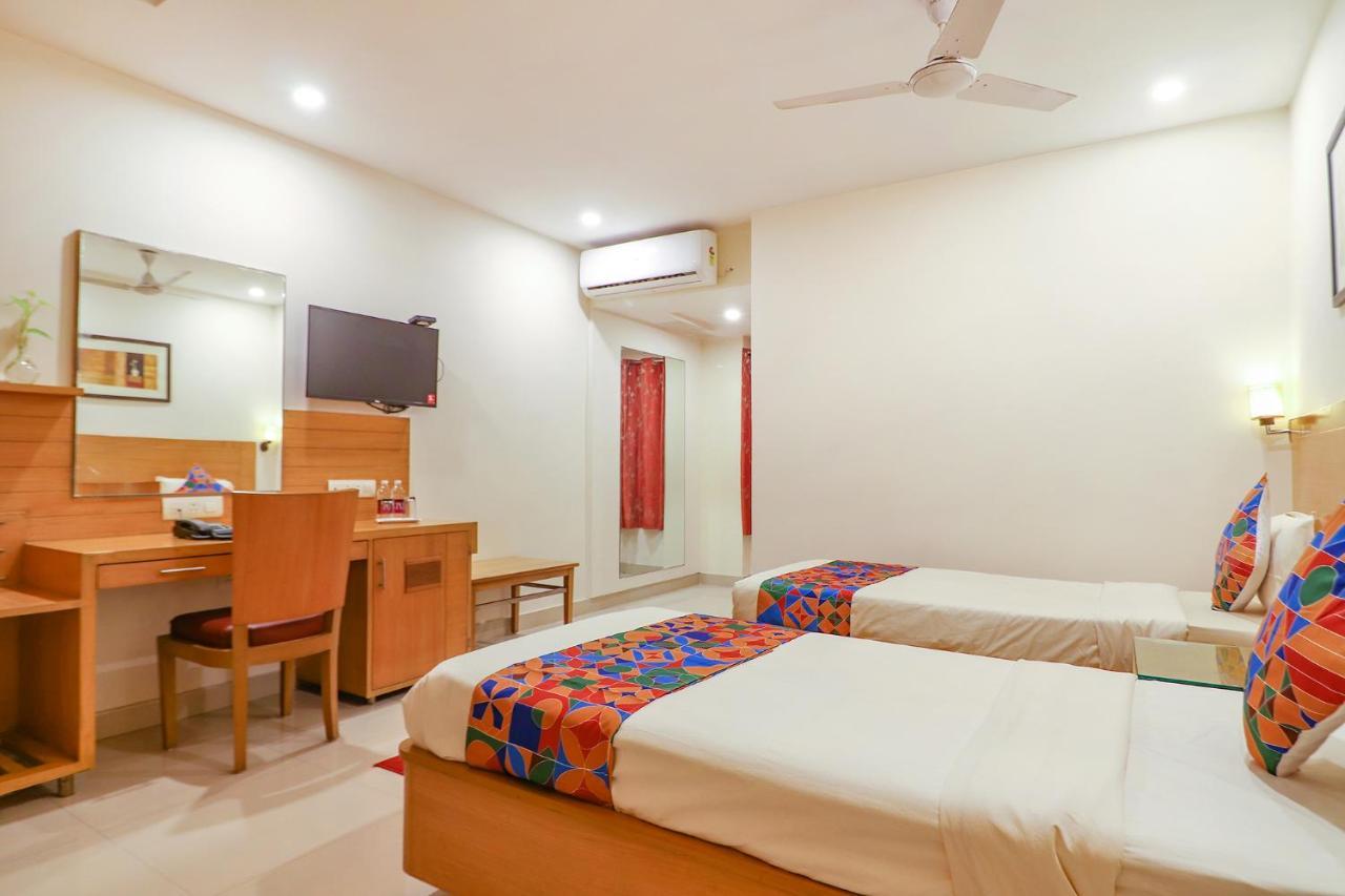Fabhotel A&M - Nr Lv Prasad Institute, Banjara Hills Гайдарабад Екстер'єр фото