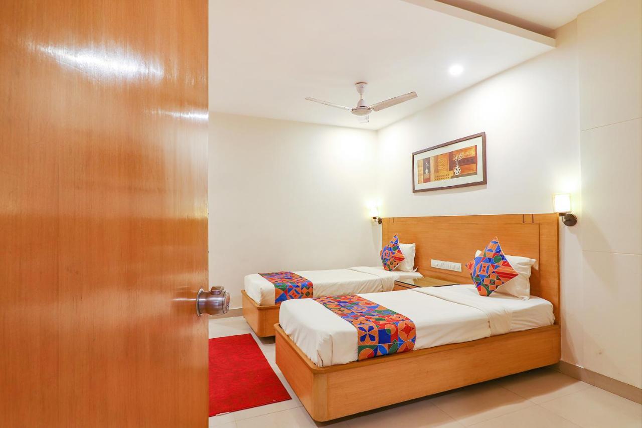 Fabhotel A&M - Nr Lv Prasad Institute, Banjara Hills Гайдарабад Екстер'єр фото